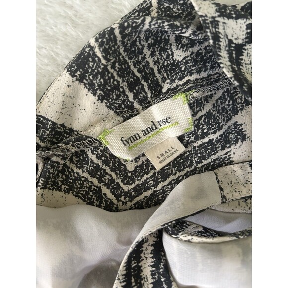 Anthropologie Fynn And Rose Paxi Silk Tank Top Blouse Split Strap Size Small - Picture 3 of 5